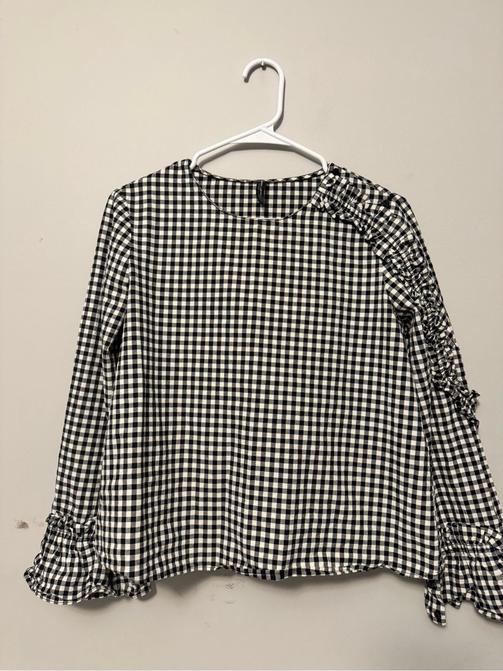 Zara Black and White Gingham Ruffle-Sleeve Blouse